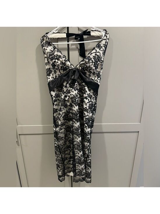 White House Black Market Dresses & Skirts - Beautiful White House Black Market Halter lace overlay dress! 💗